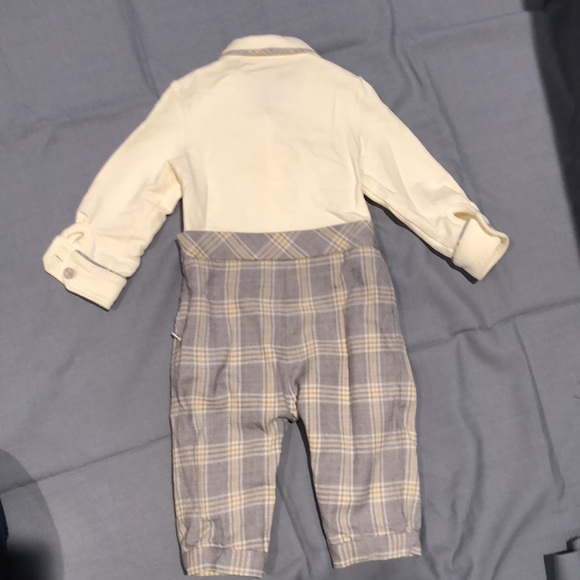 Kid’s one piece bodysuit - Picture 3 of 8